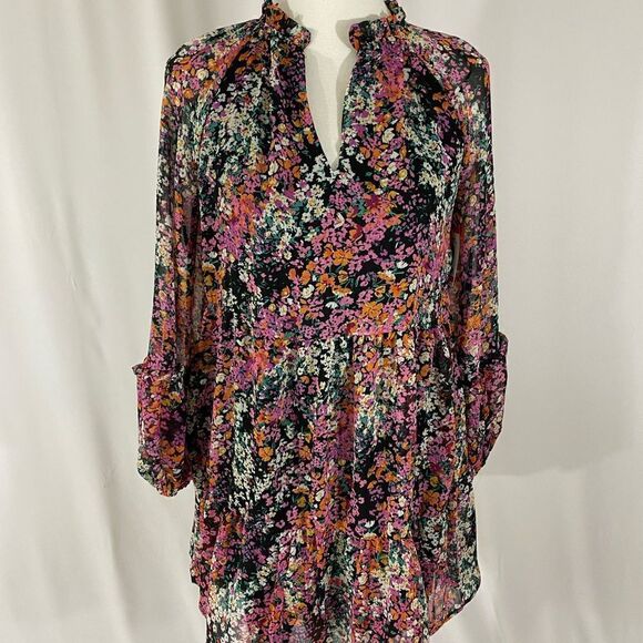 NWT Vince Camuto Floral Dress - Picture 3 of 11